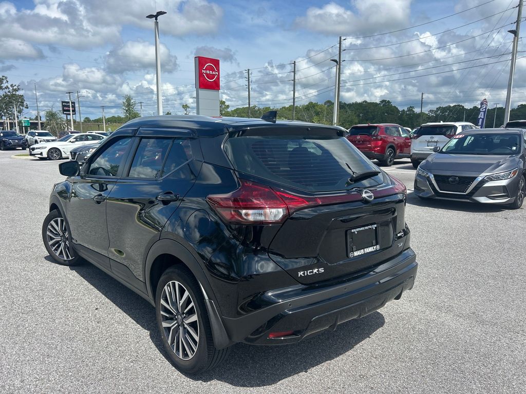 2023 Nissan Kicks SV photo 4