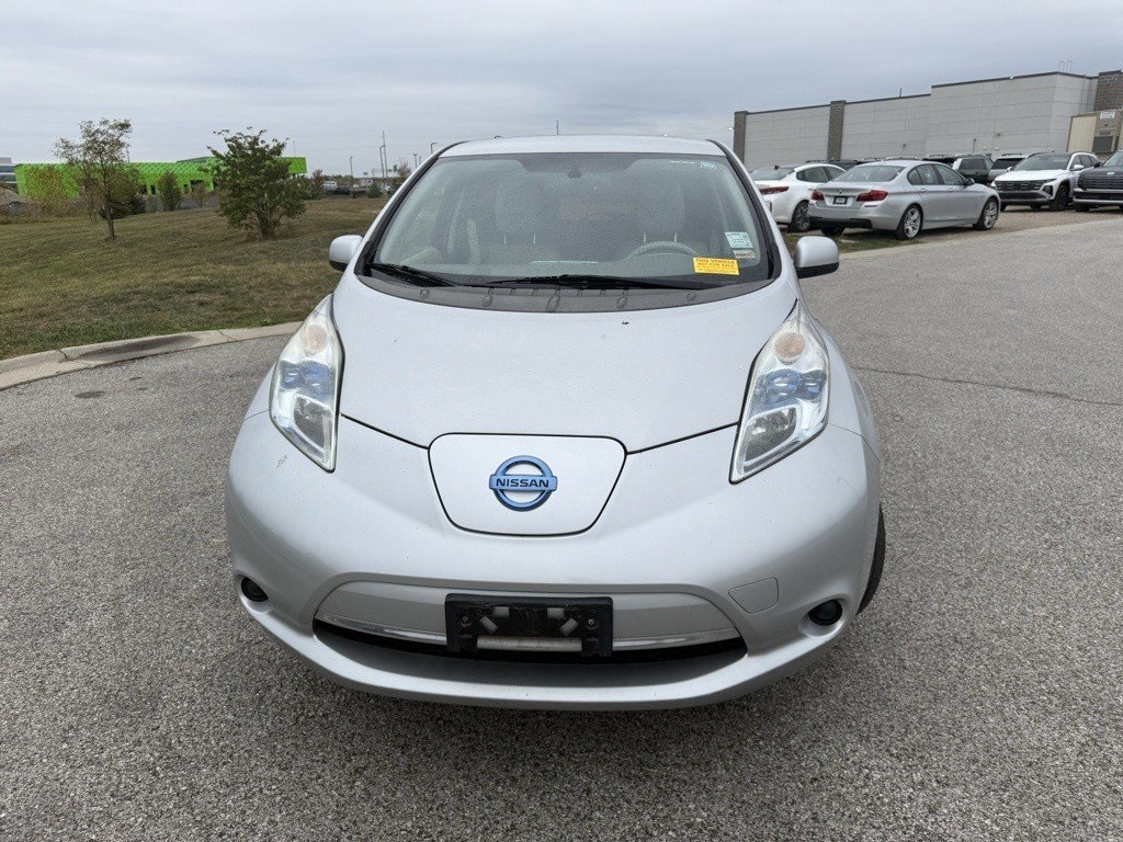 Used 2011 Nissan LEAF SV with VIN JN1AZ0CP4BT007797 for sale in Kansas City, KS