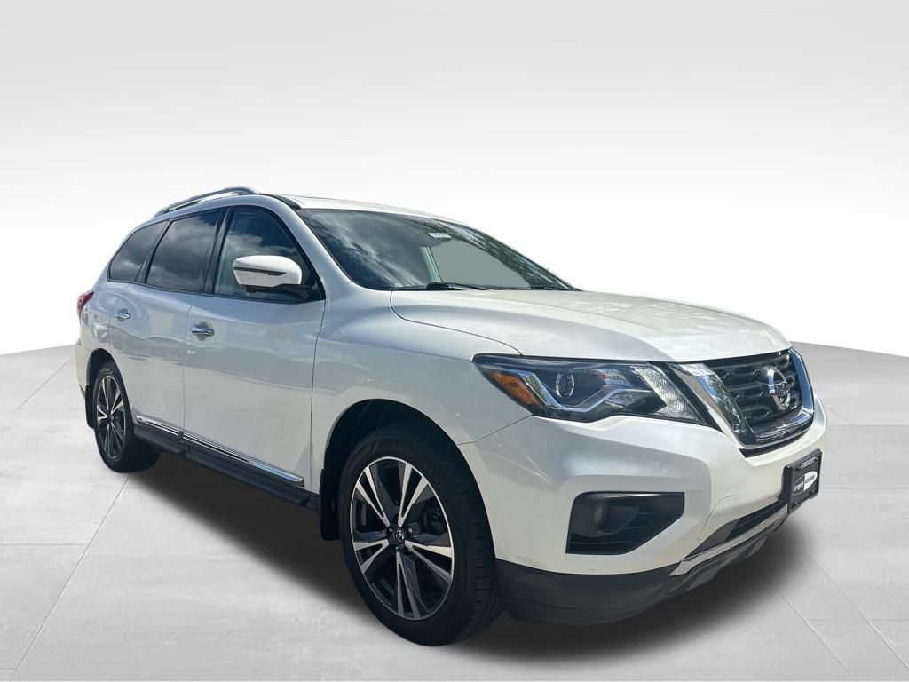 2020 Nissan Pathfinder Platinum photo 2