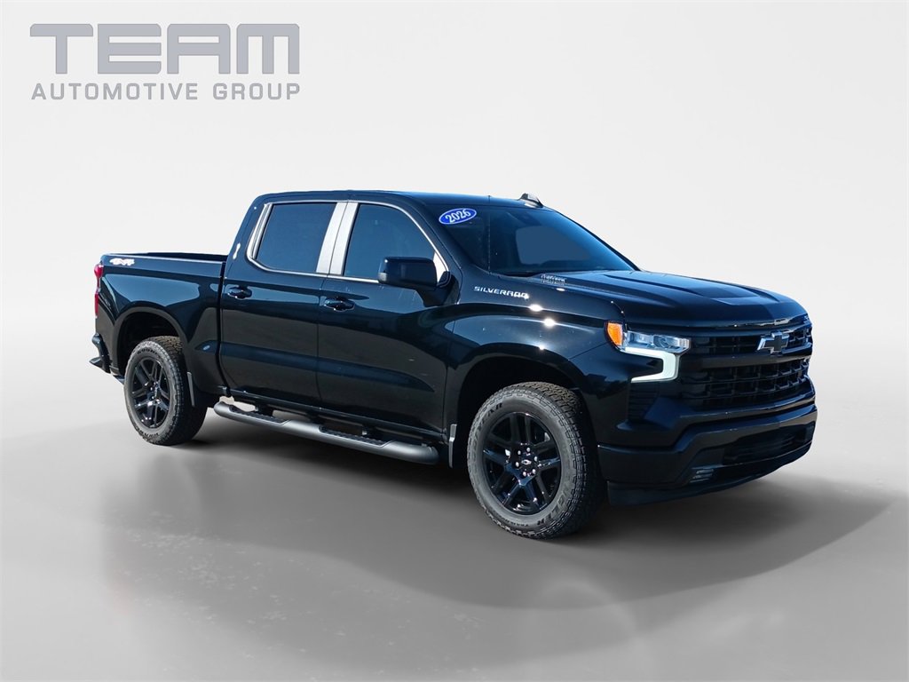 2026 Chevrolet Silverado RST's photo