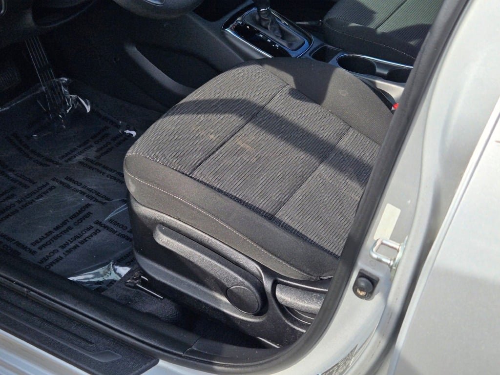2018 Kia Forte LX Base photo 17