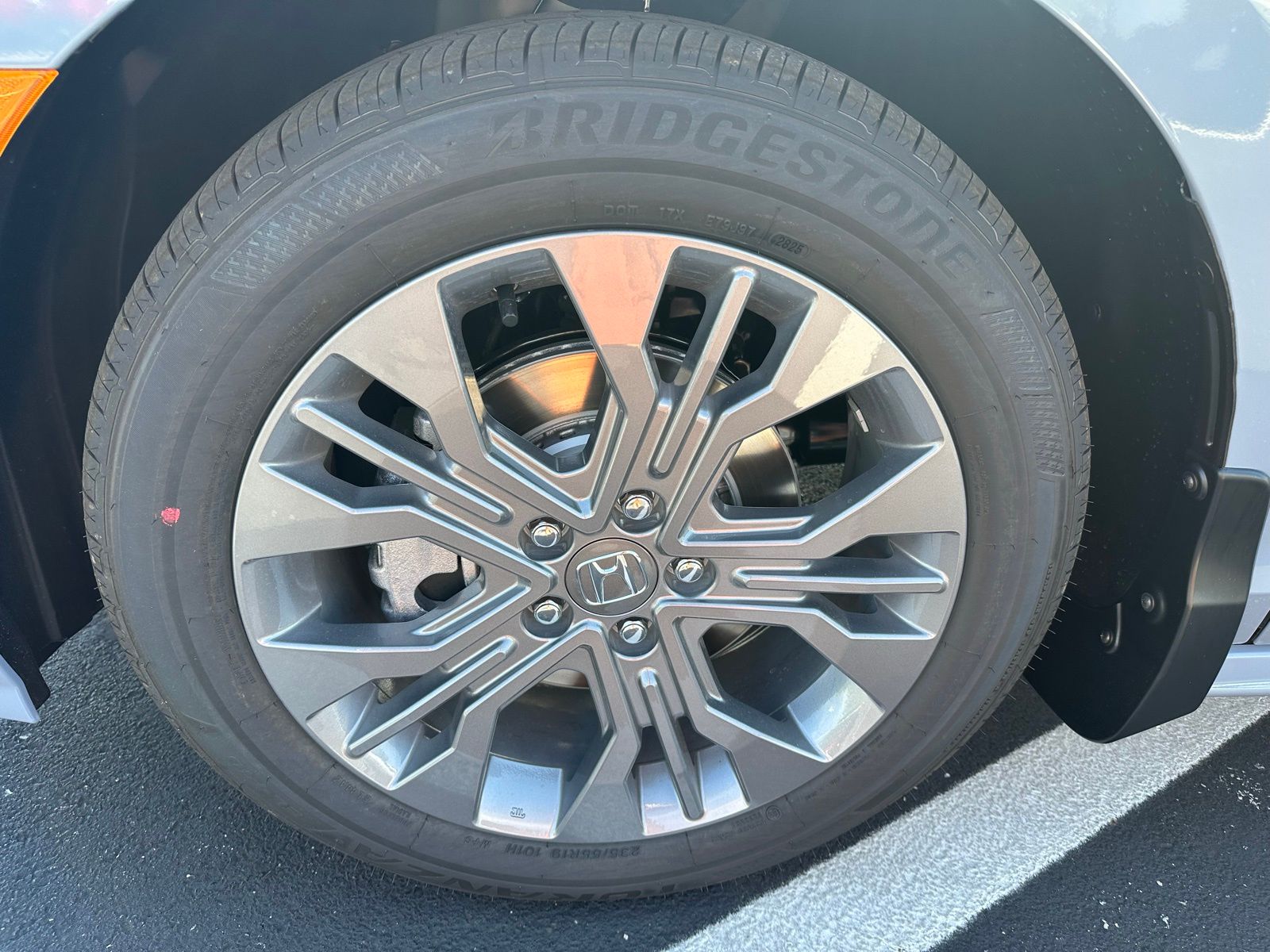2026 Honda Odyssey Touring photo 9