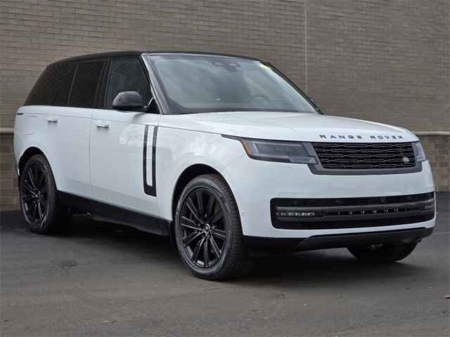 2025 Land Rover Range Rover SE photo 6