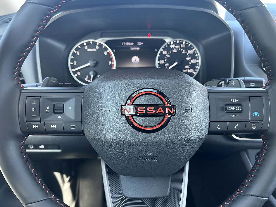 2025 Nissan Rogue SV photo 15