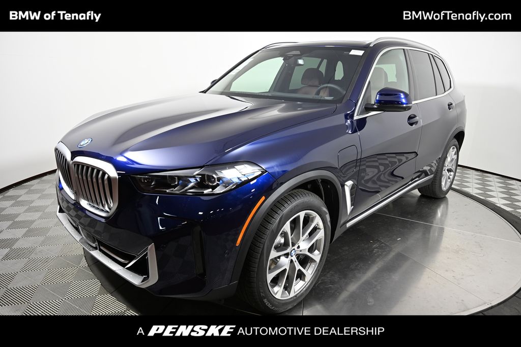 2026 BMW X5 50e's photo