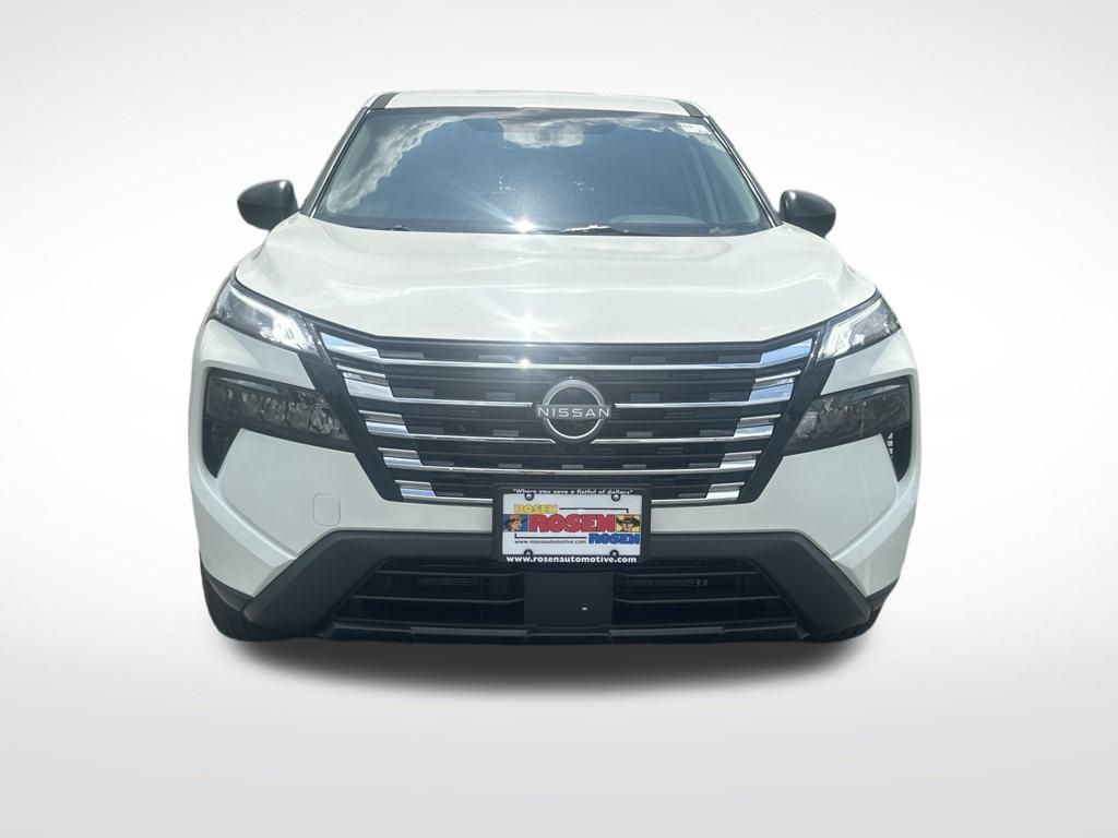 2026 Nissan Rogue S photo 7
