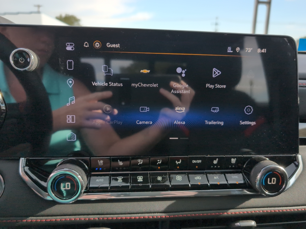 2025 Chevrolet Colorado Z71 photo 12