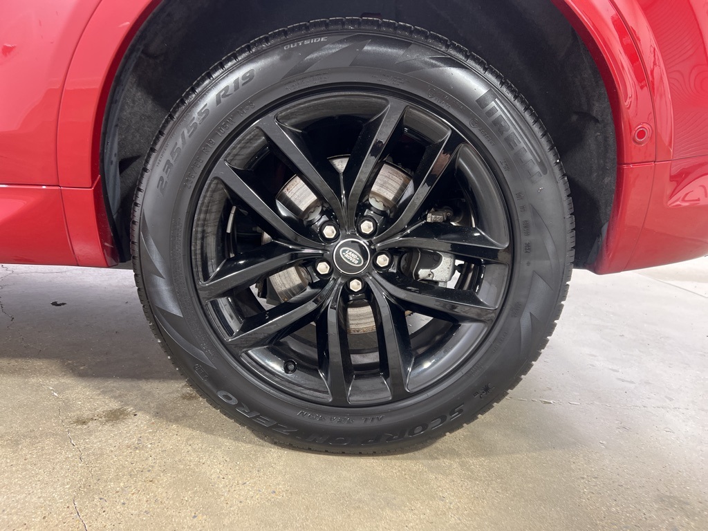 2025 Land Rover Discovery Sport S photo 30