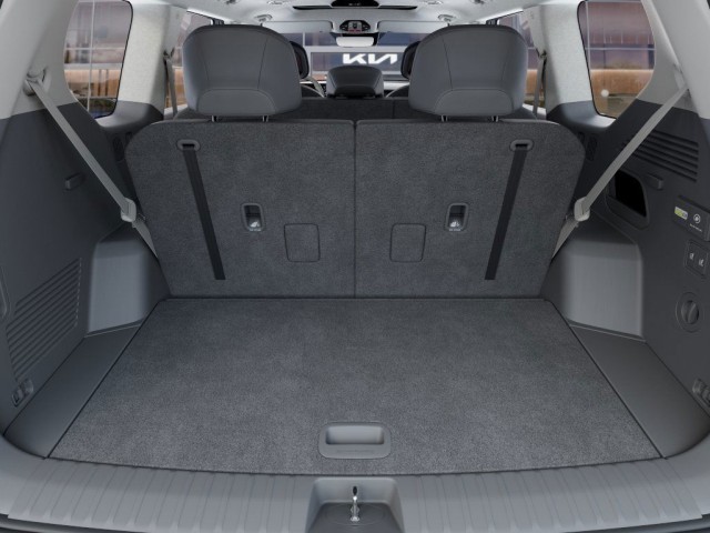 New 2026 Ivory Silver Kia Land image 19