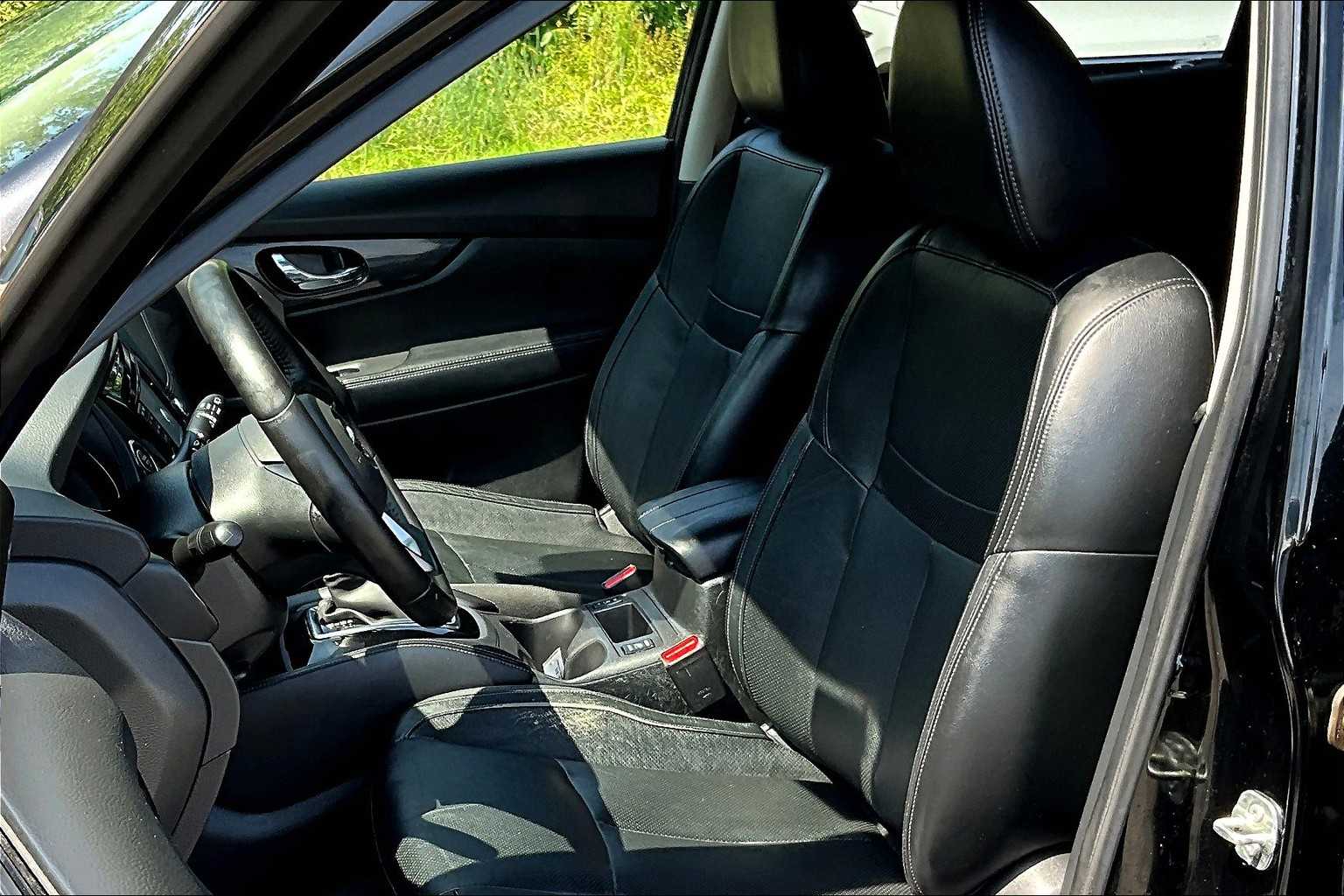 2017 Nissan Rogue SL photo 8