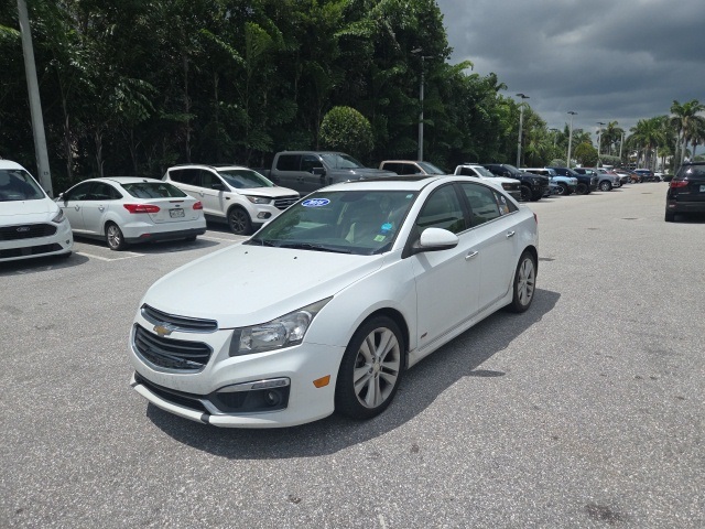 2016 Chevrolet Cruze LTZ photo 2