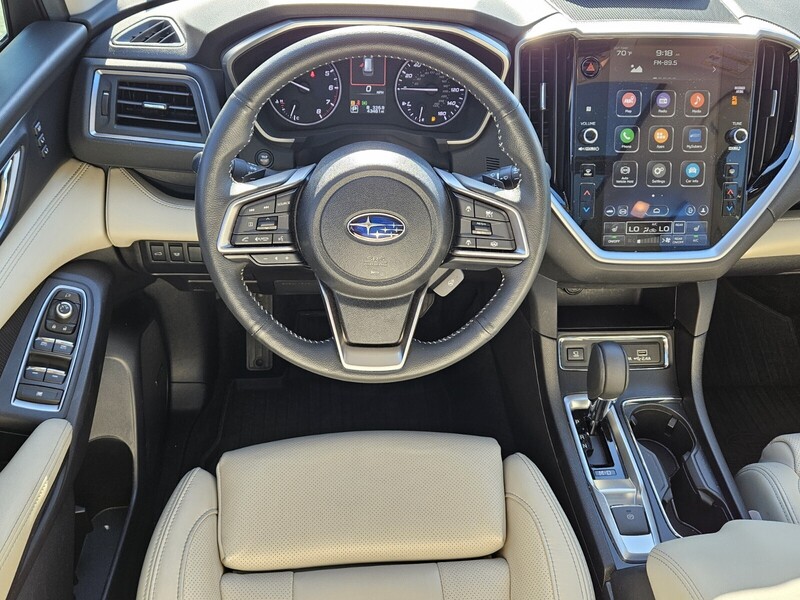 2023 Subaru Ascent Limited photo 7