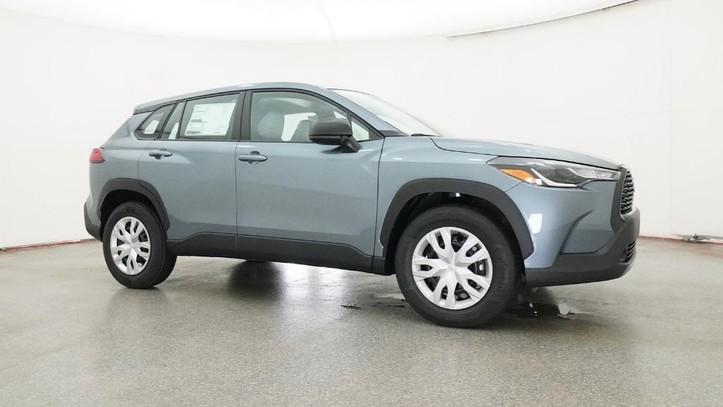 2025 Toyota Corolla Cross L photo 28