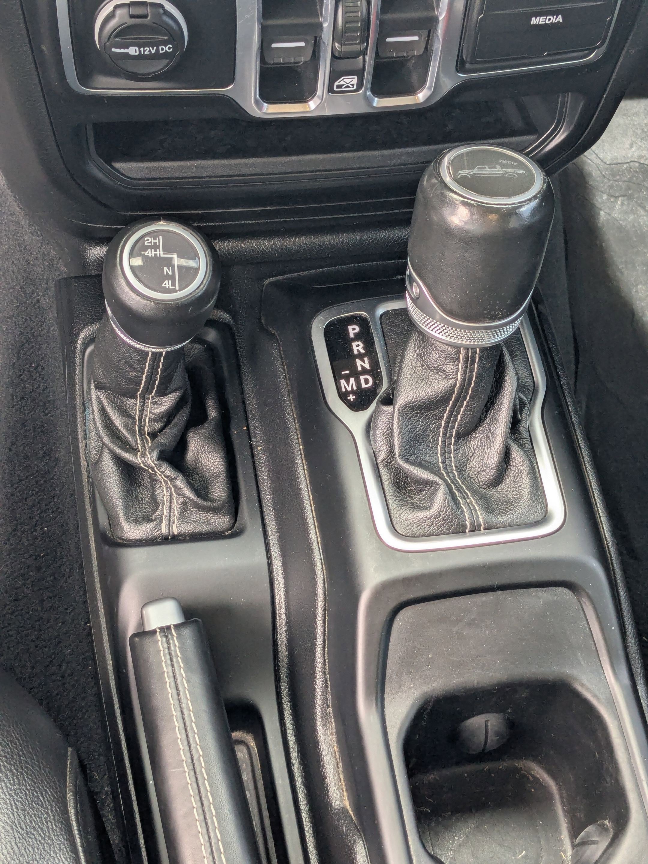 2020 Jeep Gladiator Overland photo 14