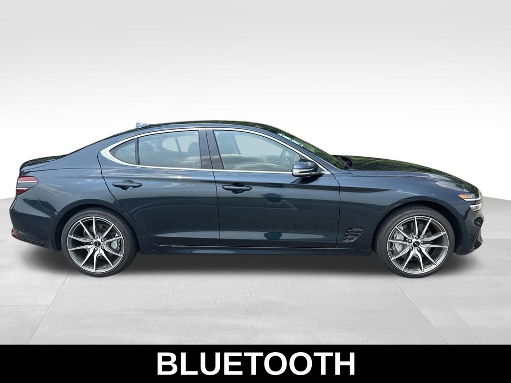 2025 Genesis G70 2.5T photo 7