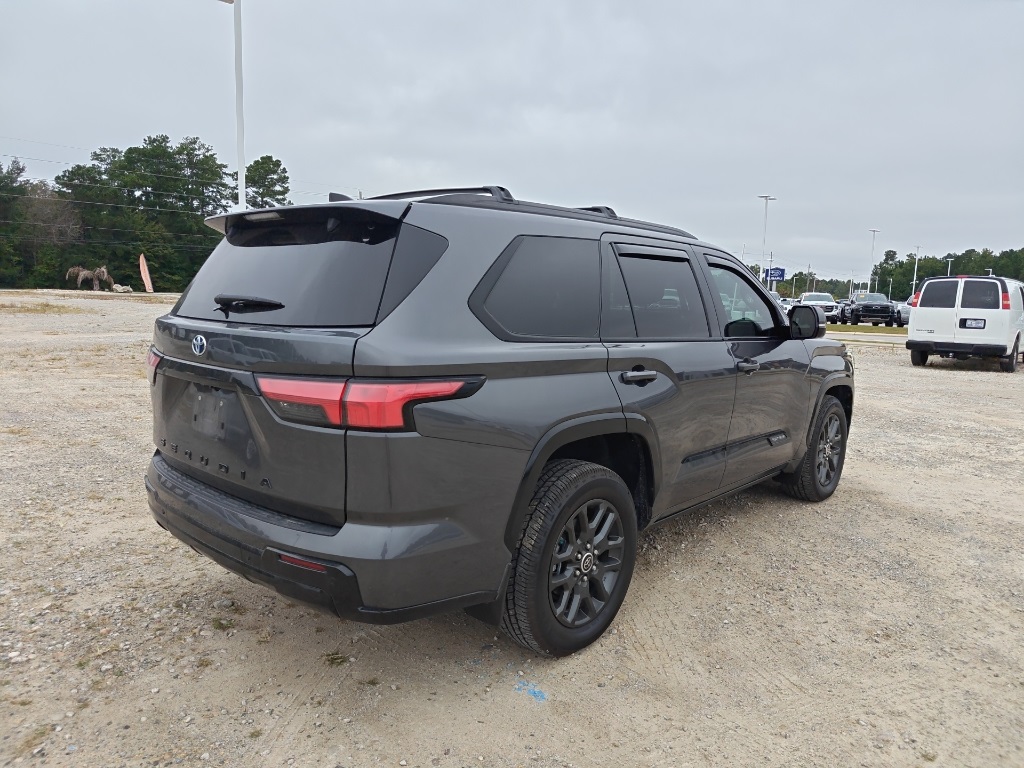 2023 Toyota Sequoia Platinum photo 6