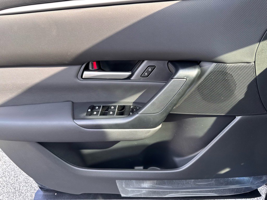 2025 Mazda CX-50 2.5 S Preferred photo 10