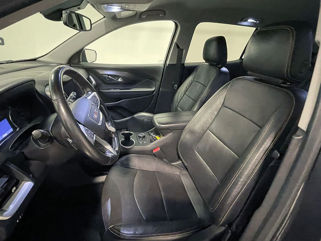 2020 Gmc Terrain SLT photo 2