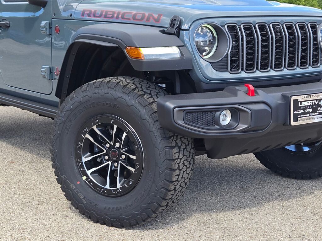 2025 Jeep Wrangler Rubicon photo 2