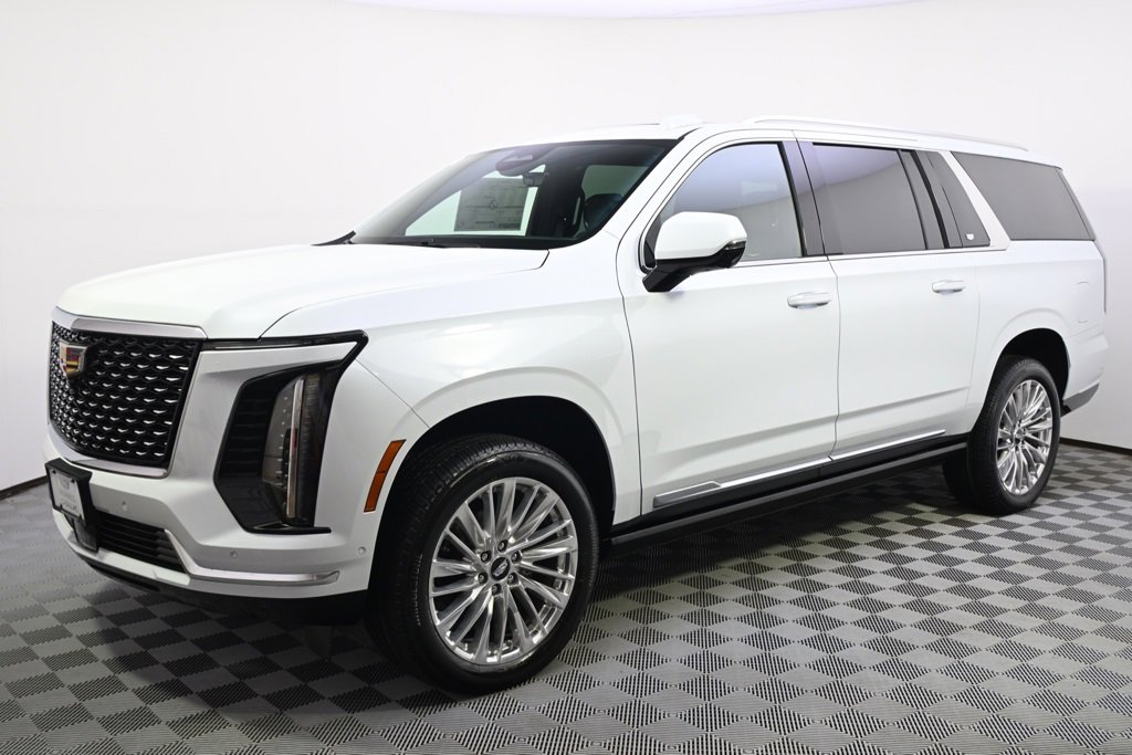 2026 Cadillac Escalade ESV Luxury photo 2