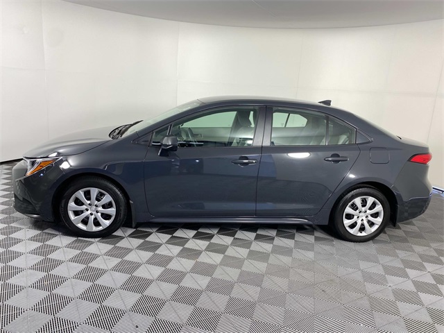 2024 Toyota Corolla LE photo 4