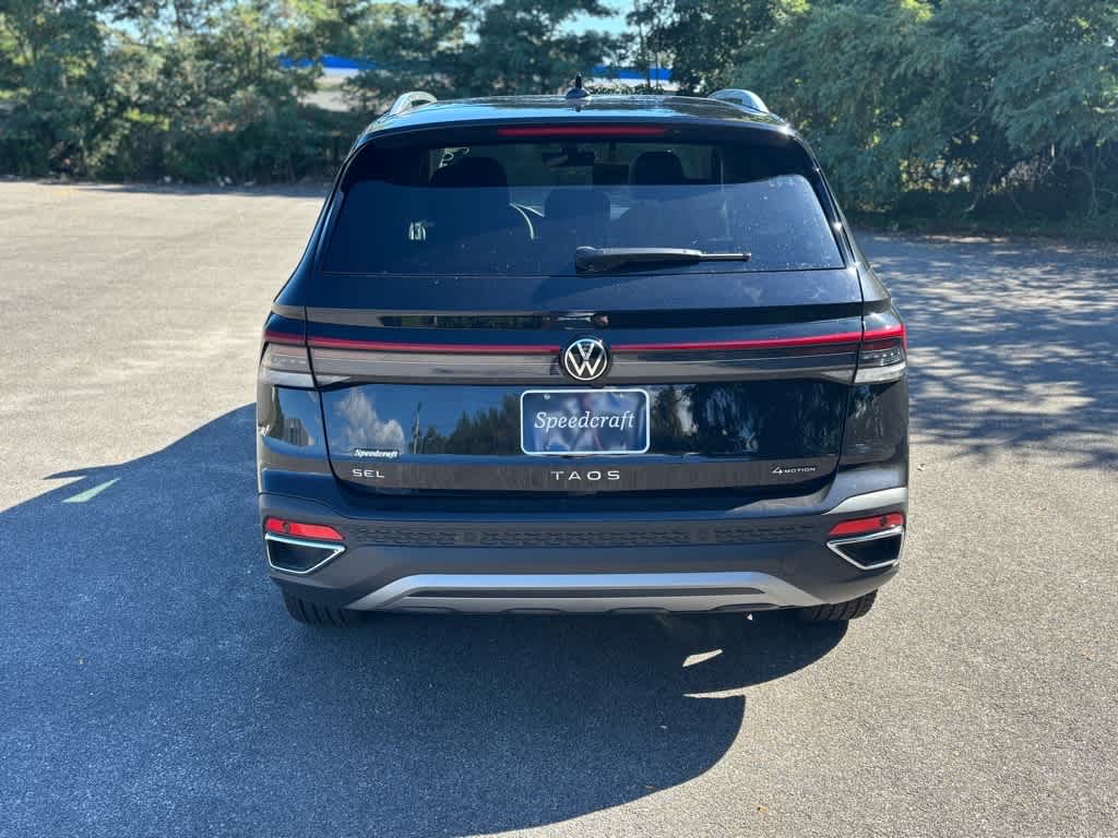 2025 Volkswagen Taos SEL photo 2