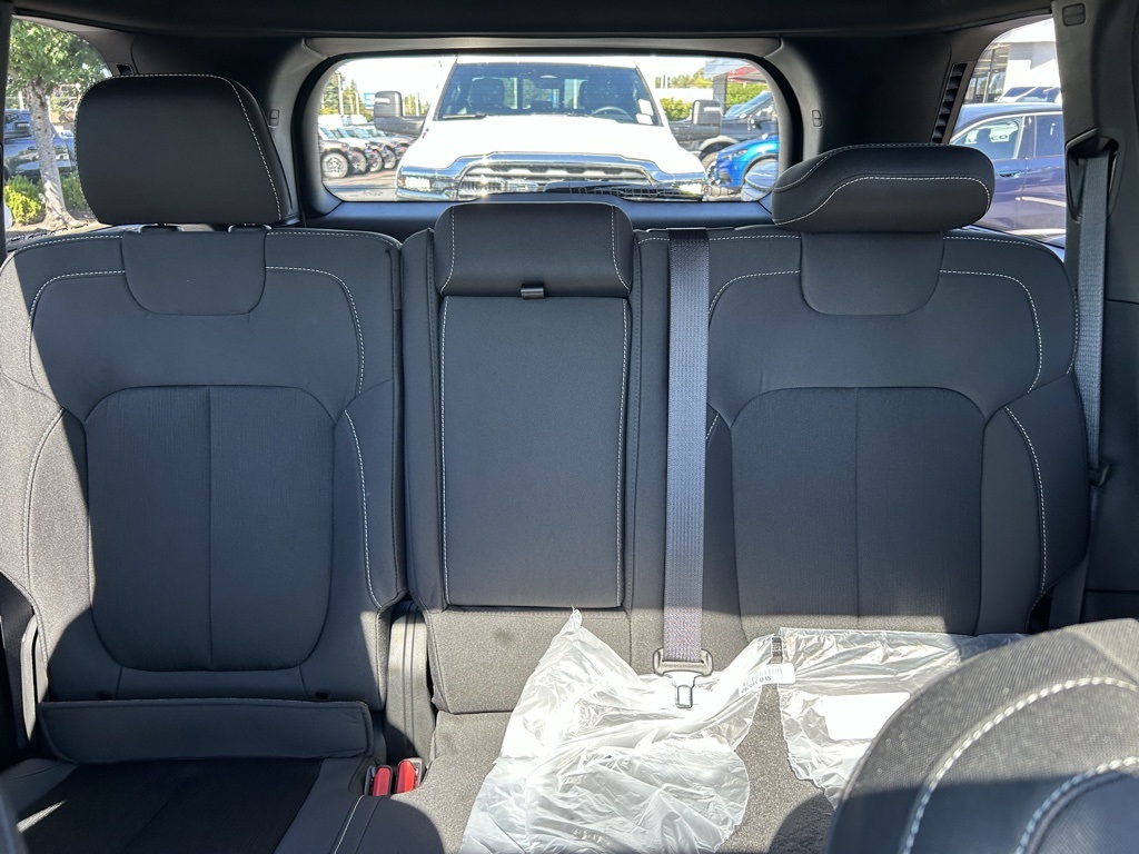 2025 Jeep Grand Cherokee Laredo X photo 20
