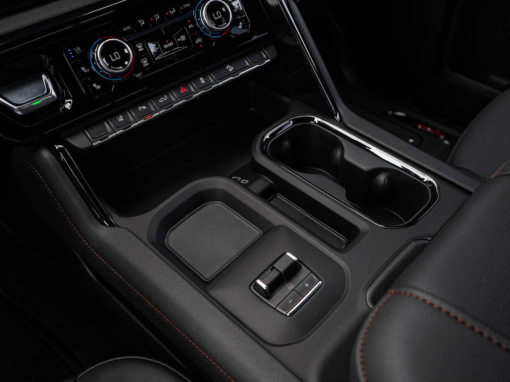 2025 Gmc Sierra 3500 HD AT4 photo 23