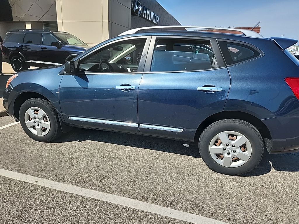 2015 Nissan Rogue Select S photo 7