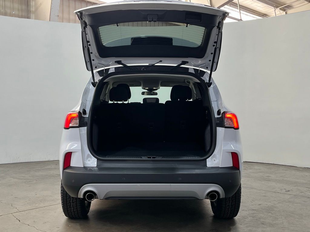 2022 Ford Escape Hybrid SE photo 7