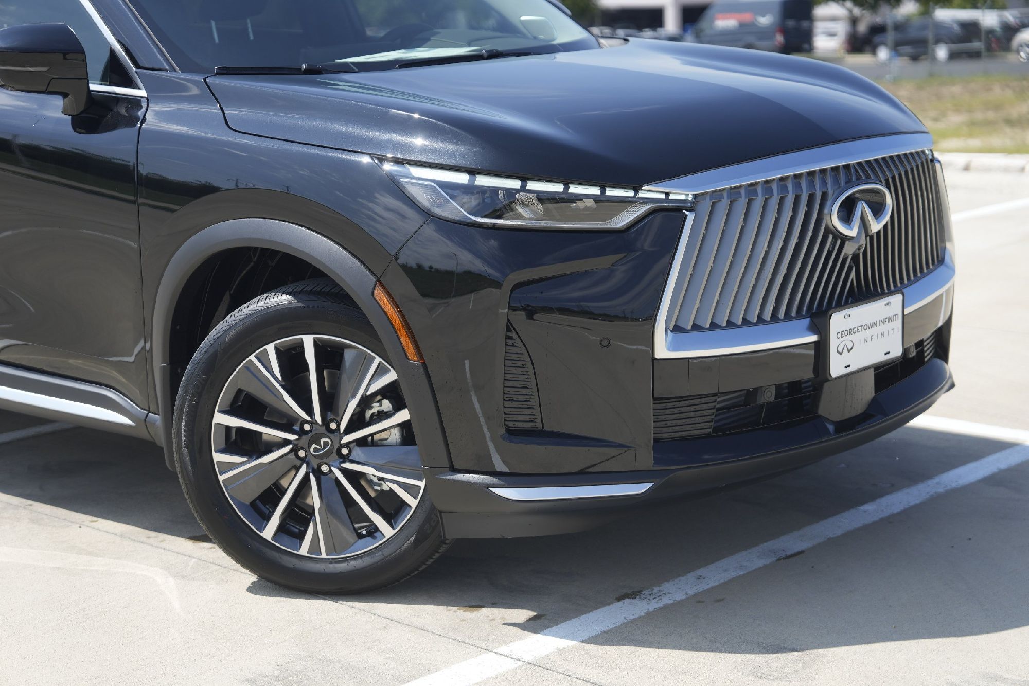 2026 Infiniti QX60 Luxe photo 3