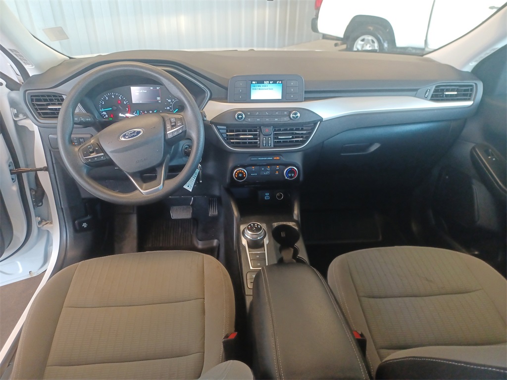 2022 Ford Escape S photo 16