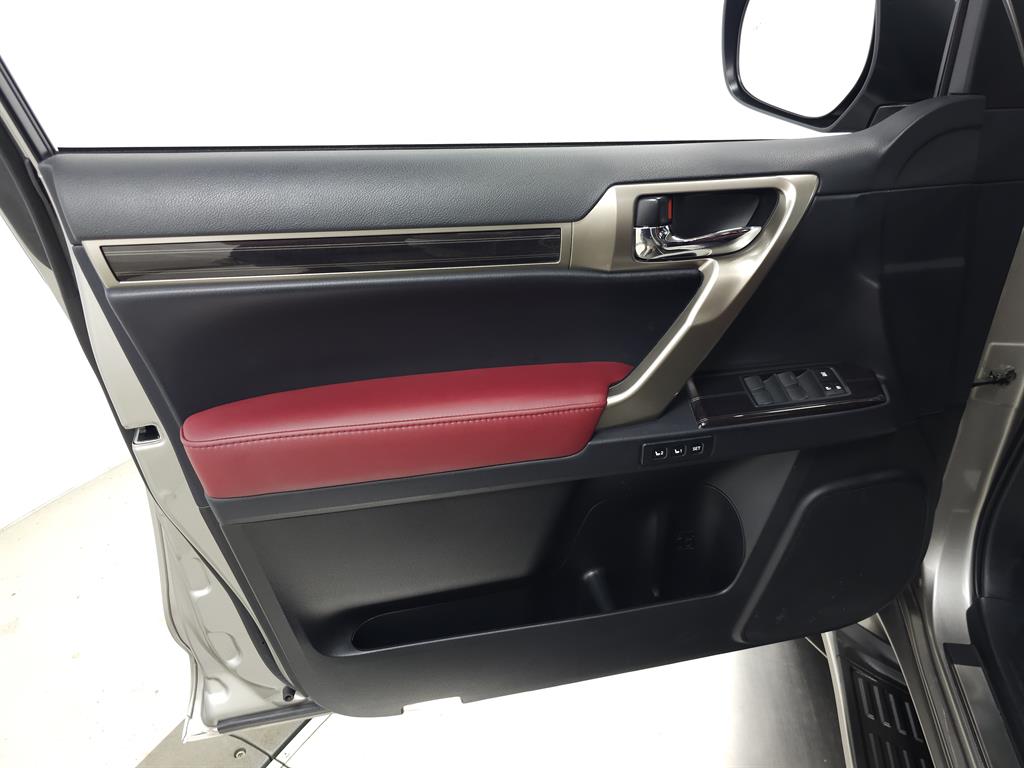 2020 Lexus GX Premium photo 14