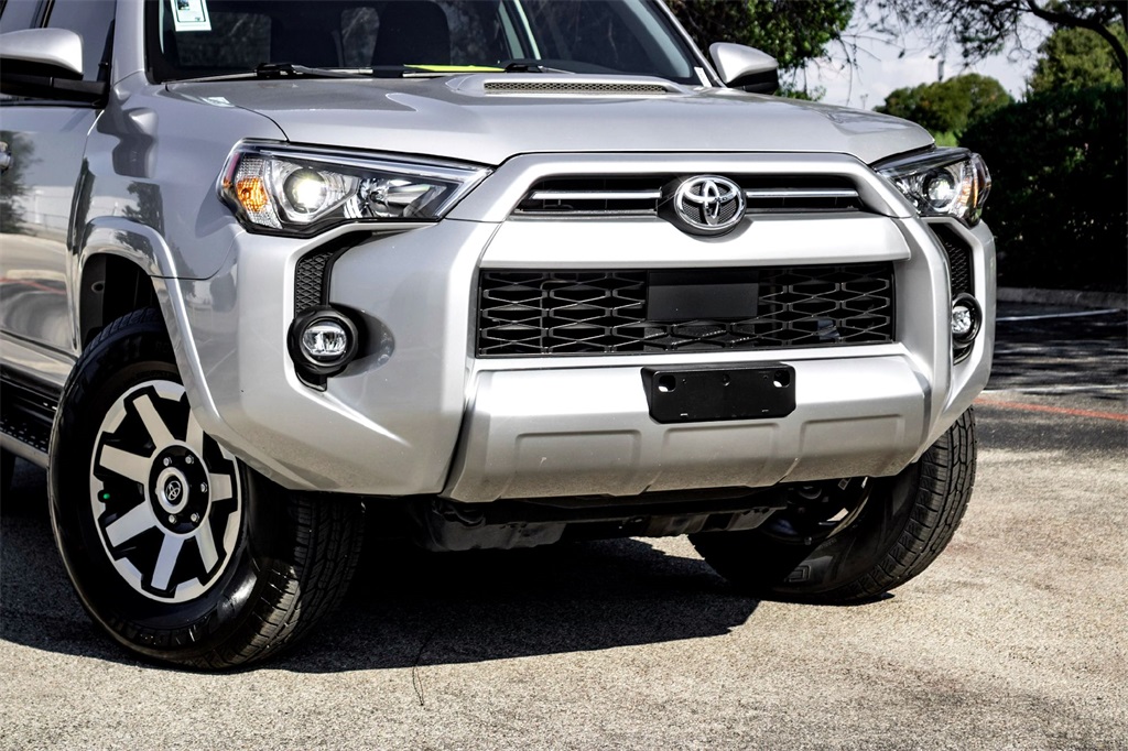 2024 Toyota 4Runner TRD Off-Road photo 3