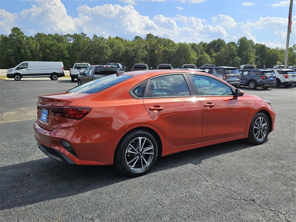 2023 Kia Forte LXS photo 12