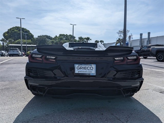 2025 Chevrolet Corvette E-Ray 2LZ photo 9