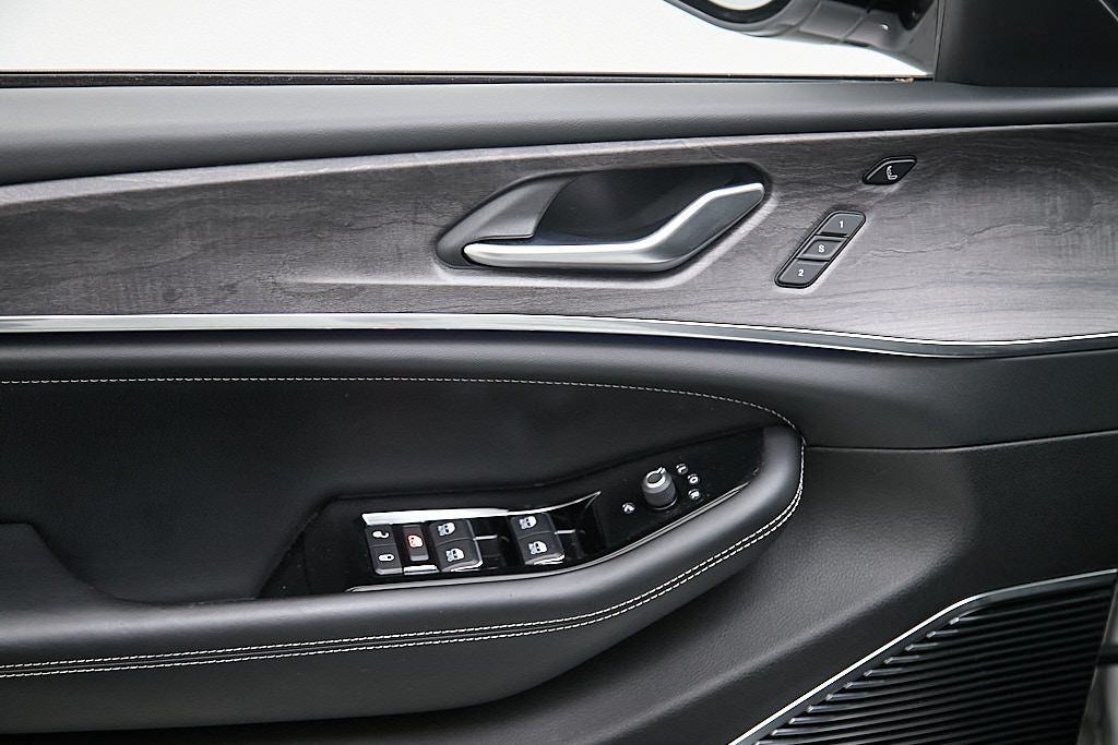 2022 JEEP GRAND CHEROKEE L - Image 10