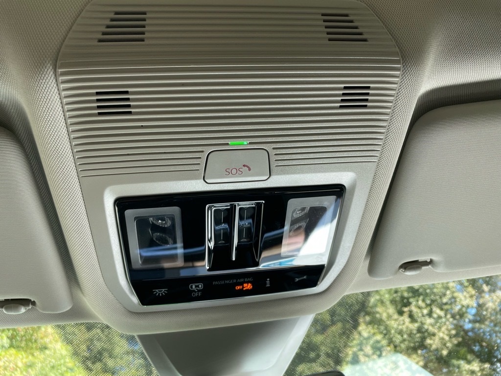 2026 Volkswagen Atlas SE photo 3