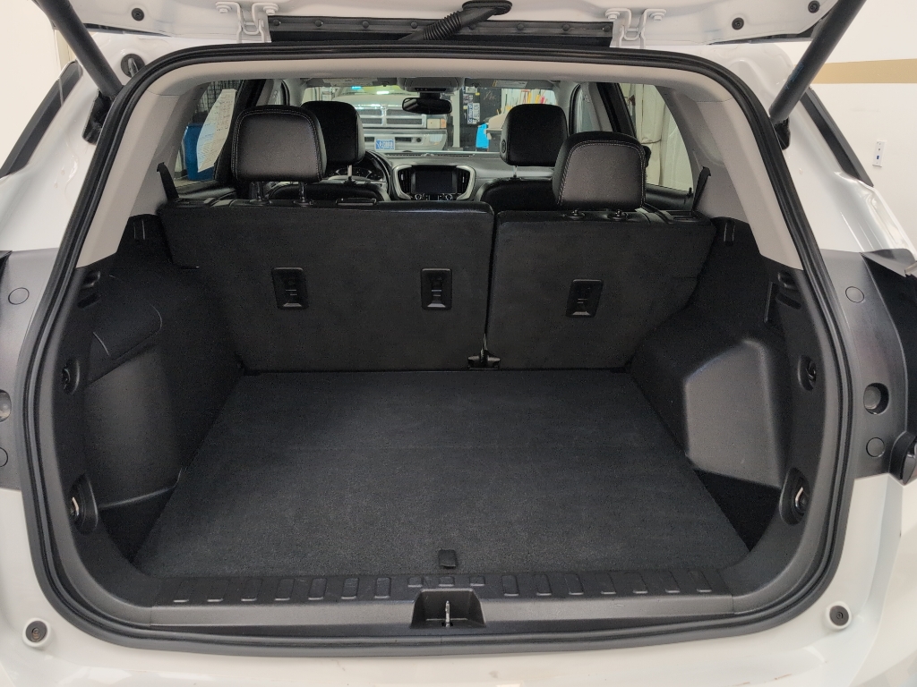 2024 Gmc Terrain SLT photo 21