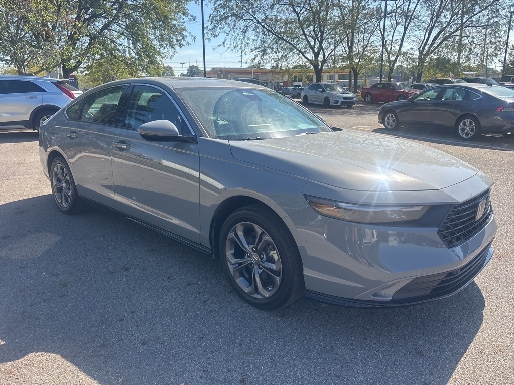 2024 Honda Accord EX-L Hybrid photo 3