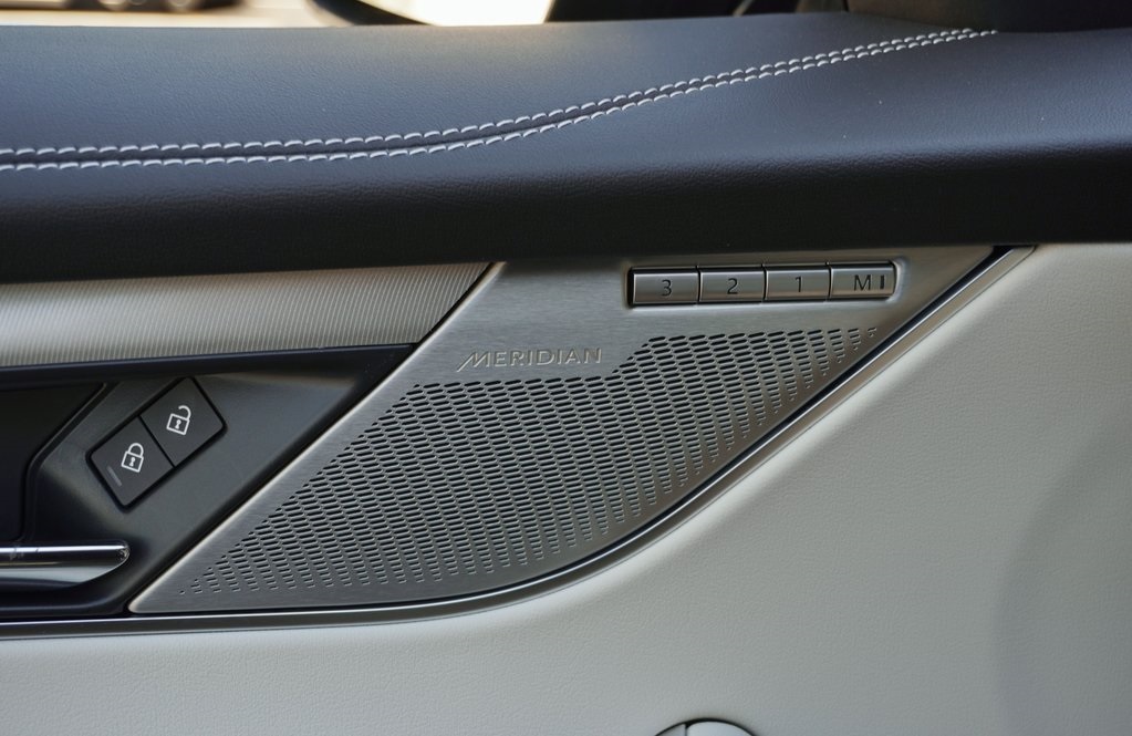 2026 JAGUAR F-PACE - Image 10