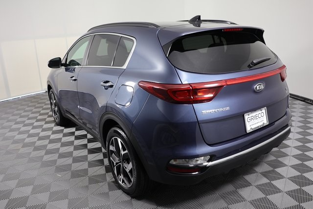 2022 Kia Sportage EX photo 2