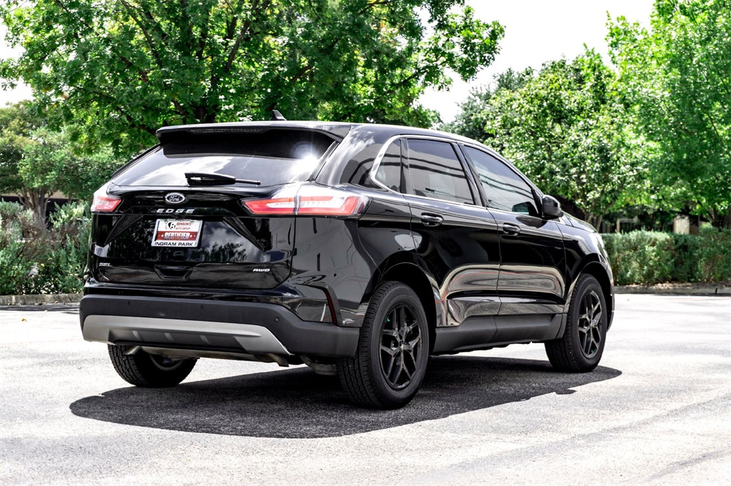 2024 Ford Edge SEL photo 4