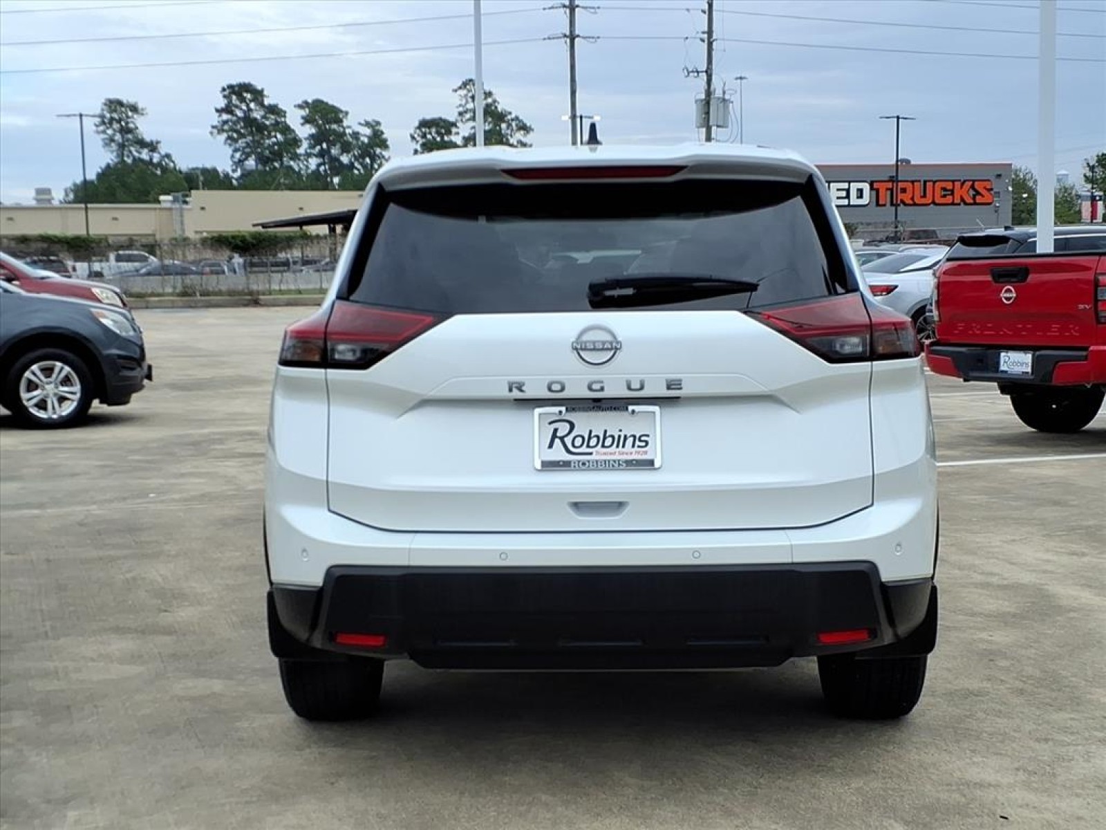 2025 Nissan Rogue S White at Robbins Nissan