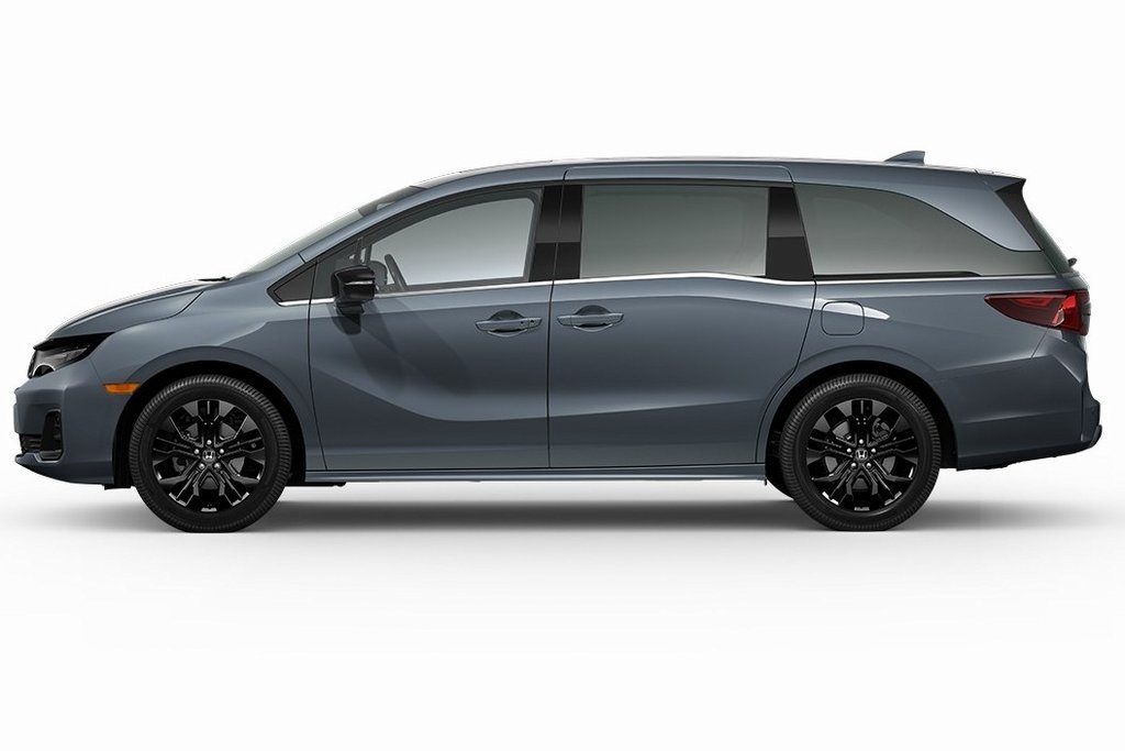 2026 Honda Odyssey photo 2