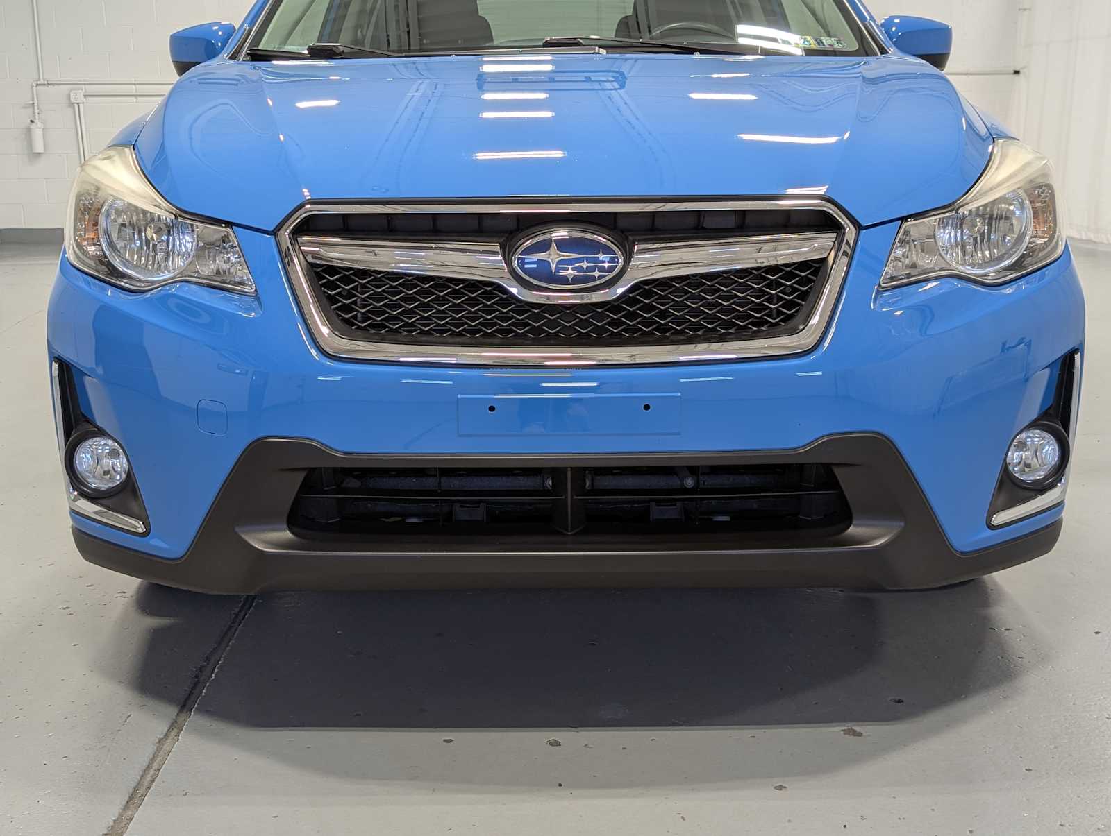 2016 Subaru Crosstrek Premium photo 2