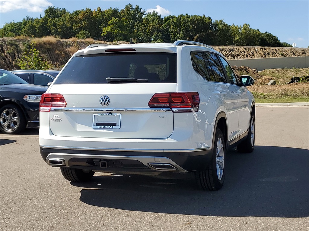 2018 Volkswagen Atlas SEL photo 3