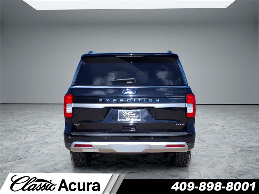 2024 Ford Expedition MAX XLT photo 2
