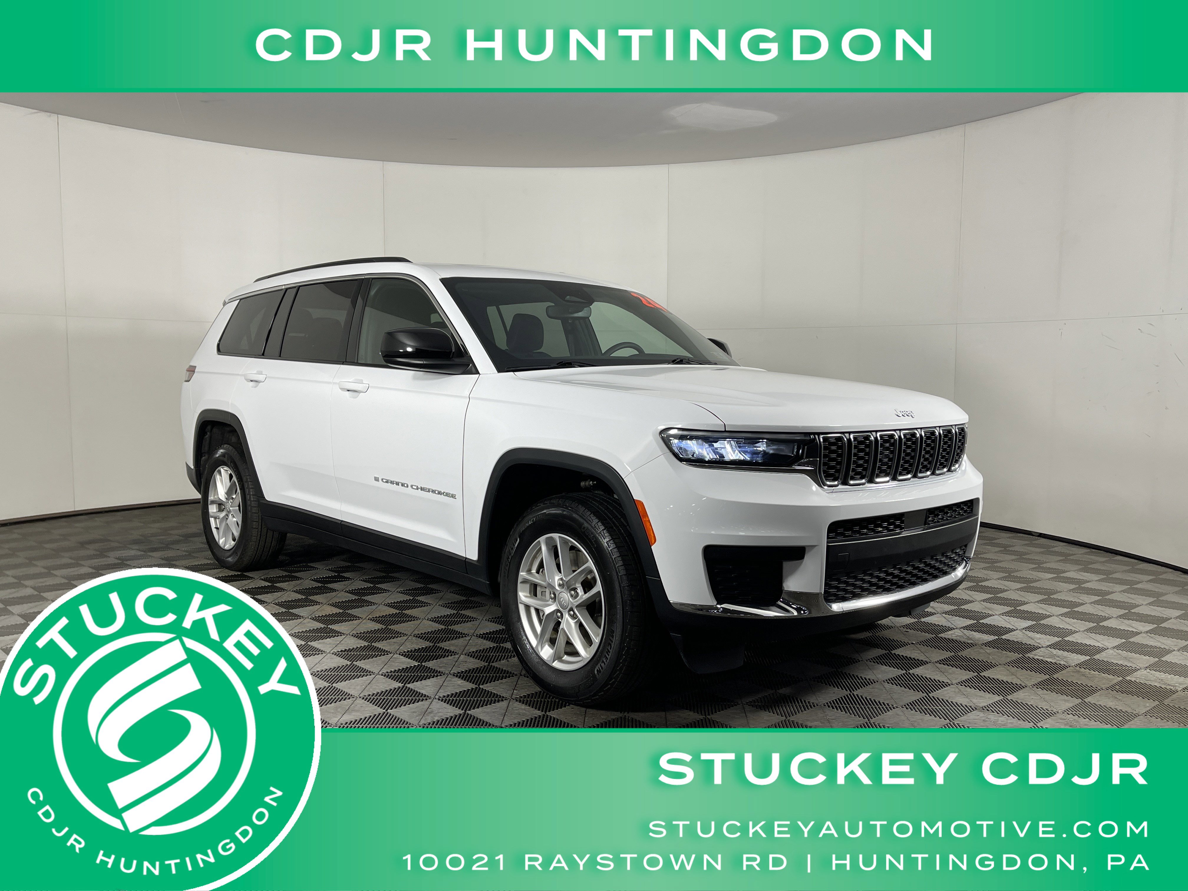 2024 Jeep Grand Cherokee L Laredo's photo