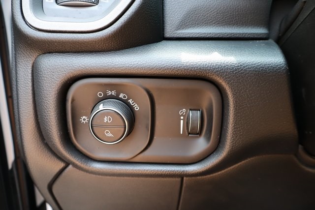 2025 Ram 2500 Tradesman photo 11